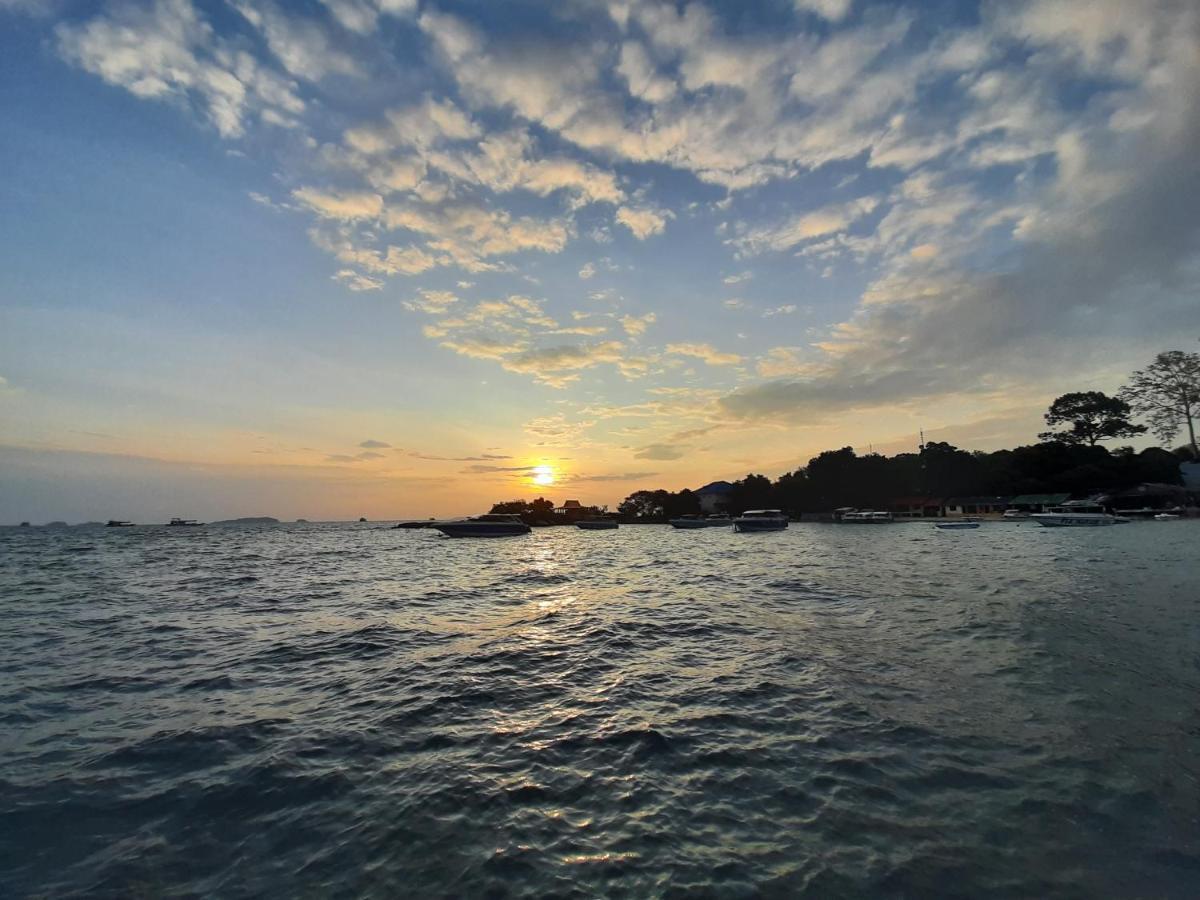 沙美岛 鲁纳鲁纳最佳旅馆酒店 外观 照片